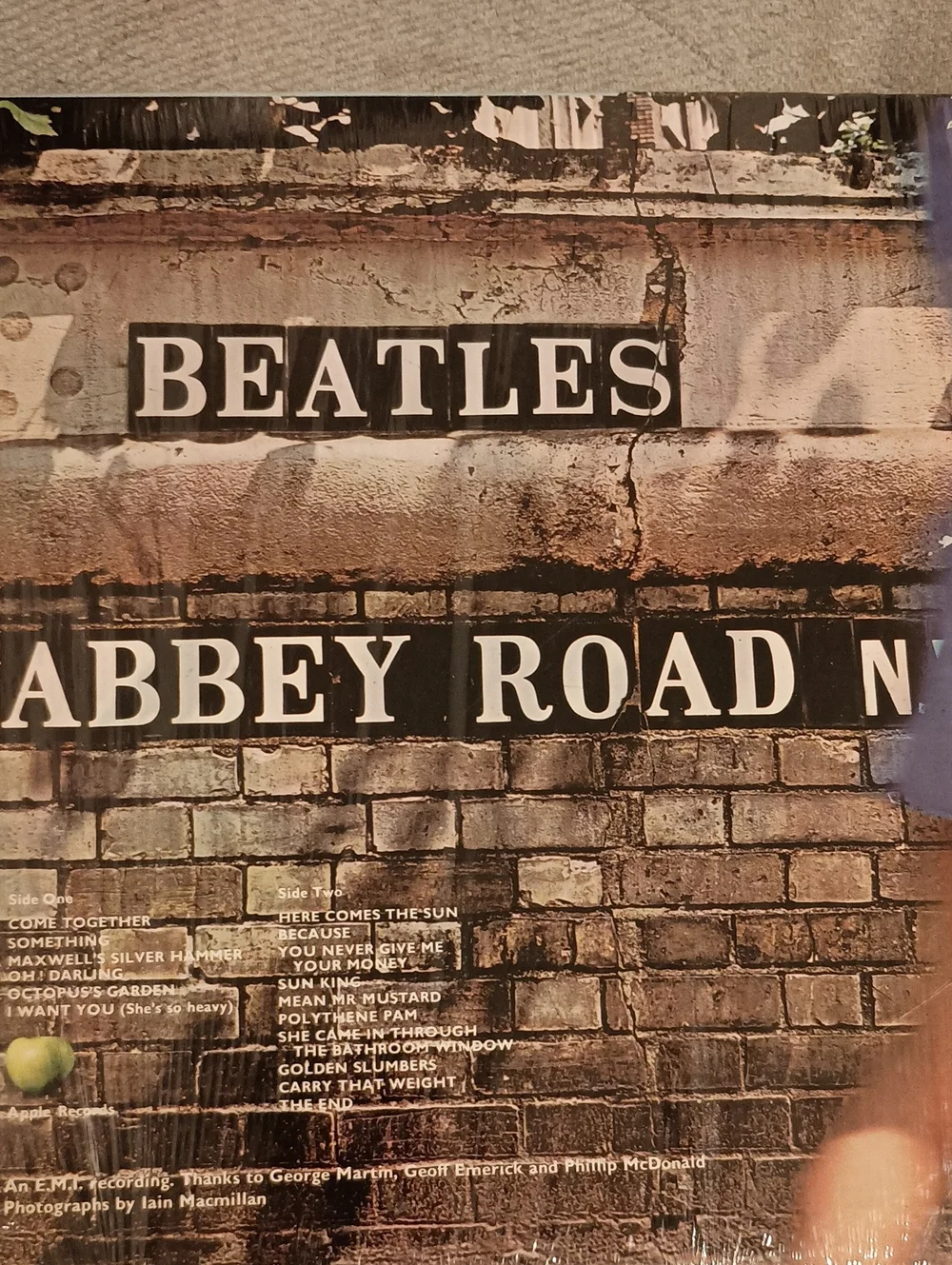 Apple beatles iconic